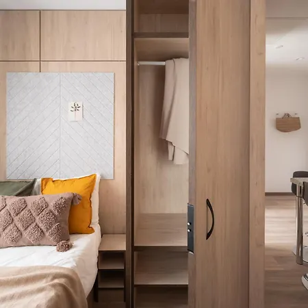 Stephouse Tarradellas Apartmanhotel 3*