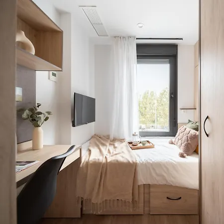 Lägenhetshotell Stephouse Tarradellas 3*